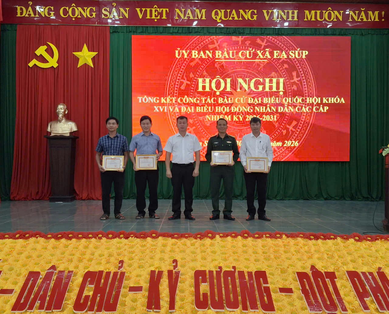 z7640247757853_d2b8771653864ffefe3f5a77a61fe013