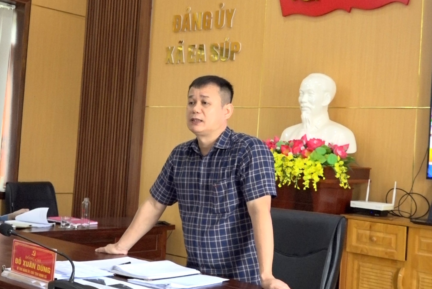 00050.MTS.00_00_01_16.Still001