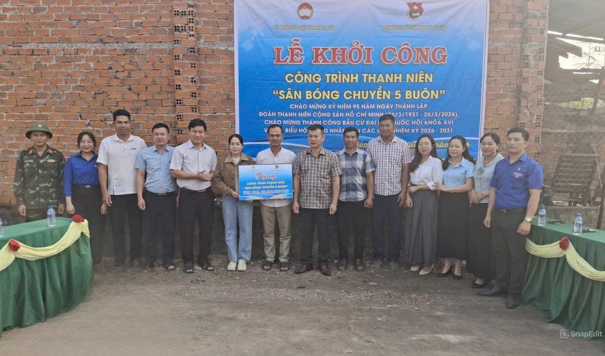 Đoàn xã Ea Súp: Khởi công xây dựng sân bóng chuyền 5 buôn chào mừng 95 năm ngày thành lập Đoàn Thanh niên cộng sản Hồ Chí Minh 26/2/1931 – 26/3/2026; chào mừng thành công cuộc bầu cử đại biểu Quốc hội khóa XVI và HĐND các cấp nhiệm kỳ 2026 – 2031