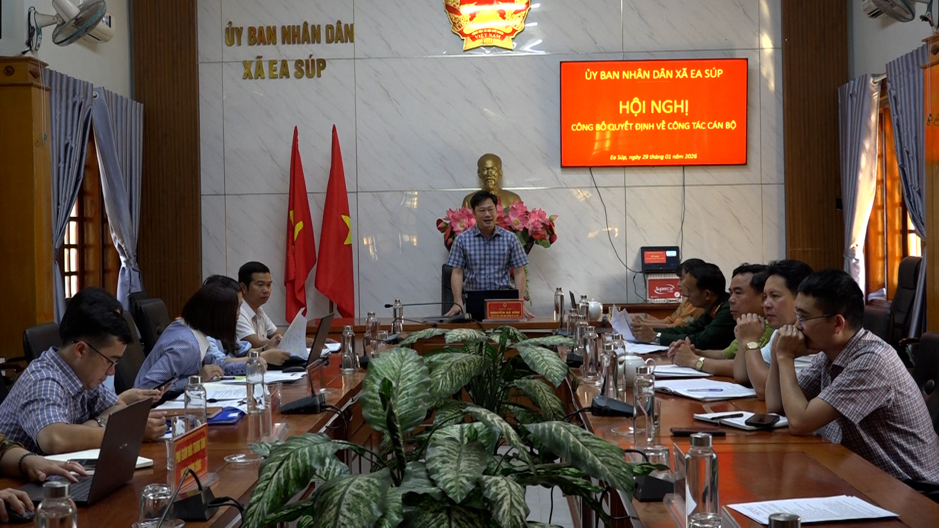 00078.MTS.00_00_02_12.Still001