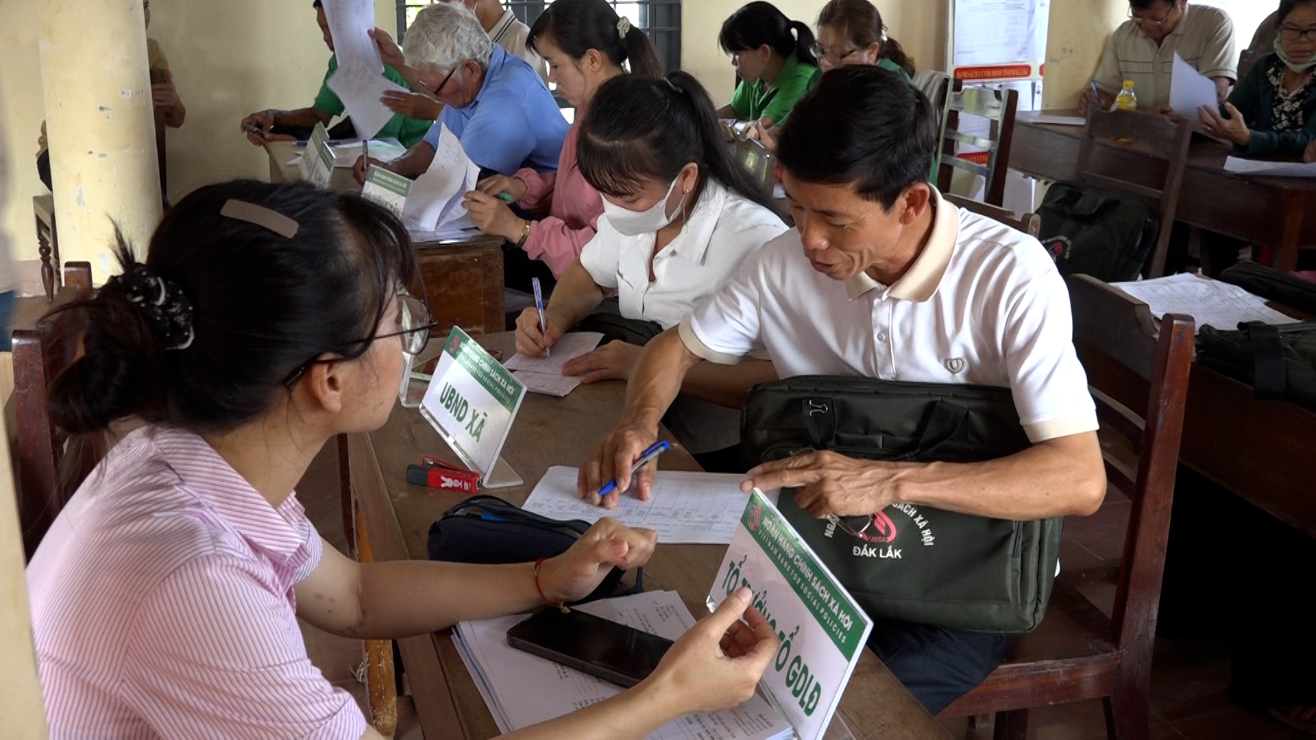 00004.MTS.00_00_02_00.Still001