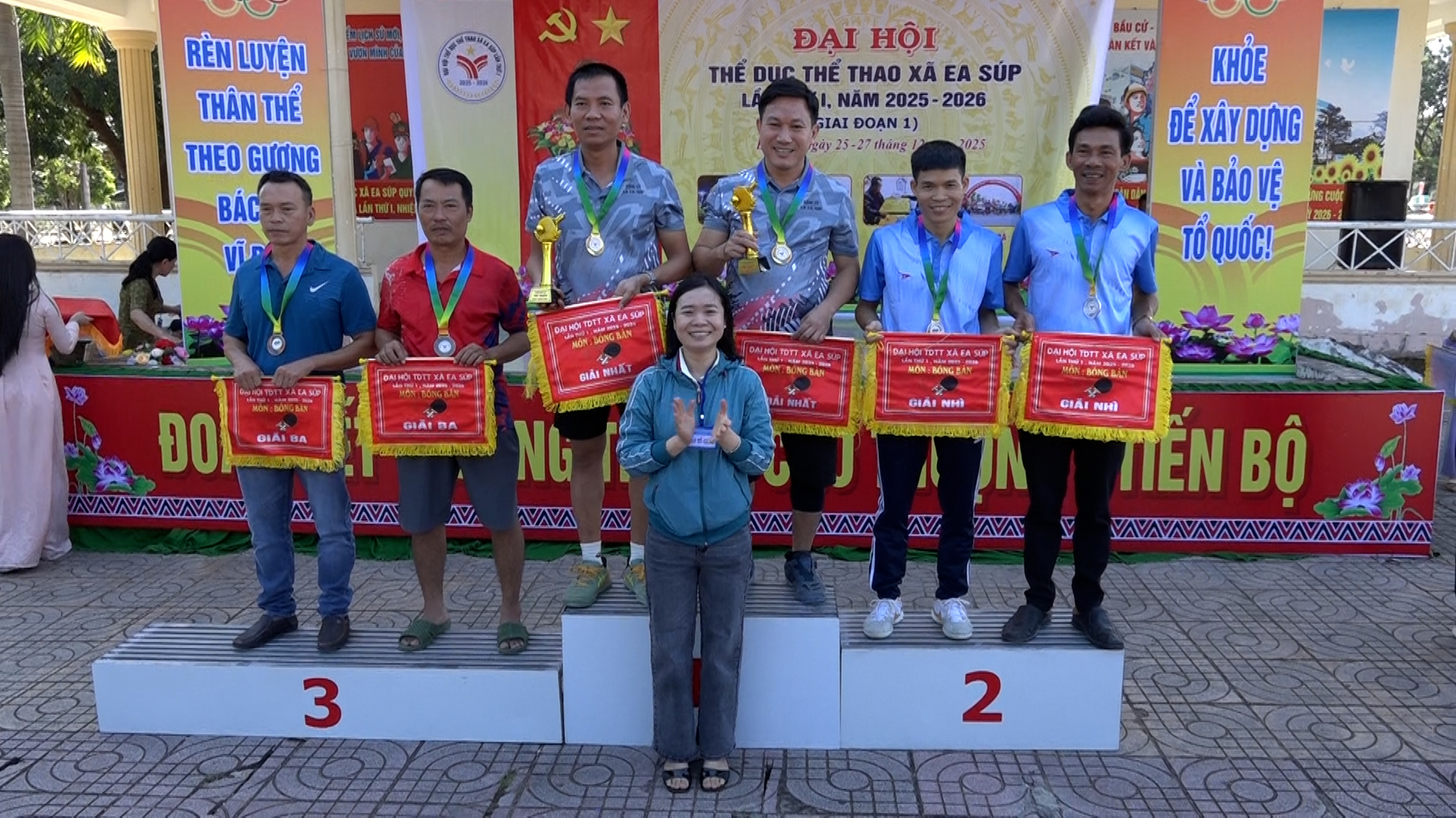 00026.MTS.00_00_05_12.Still001