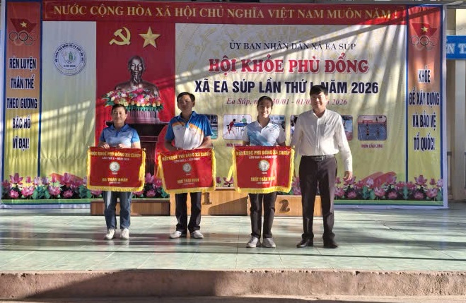 z7490216649492_5bf7167c2bc2f88fadc37255aa724593