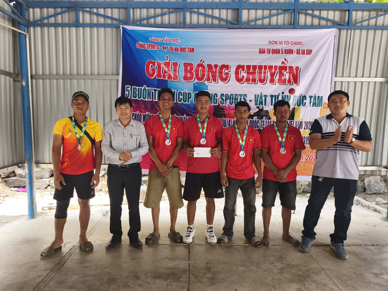 z7762150600974_9abb9653bd438f05f6c2c115cb99479d